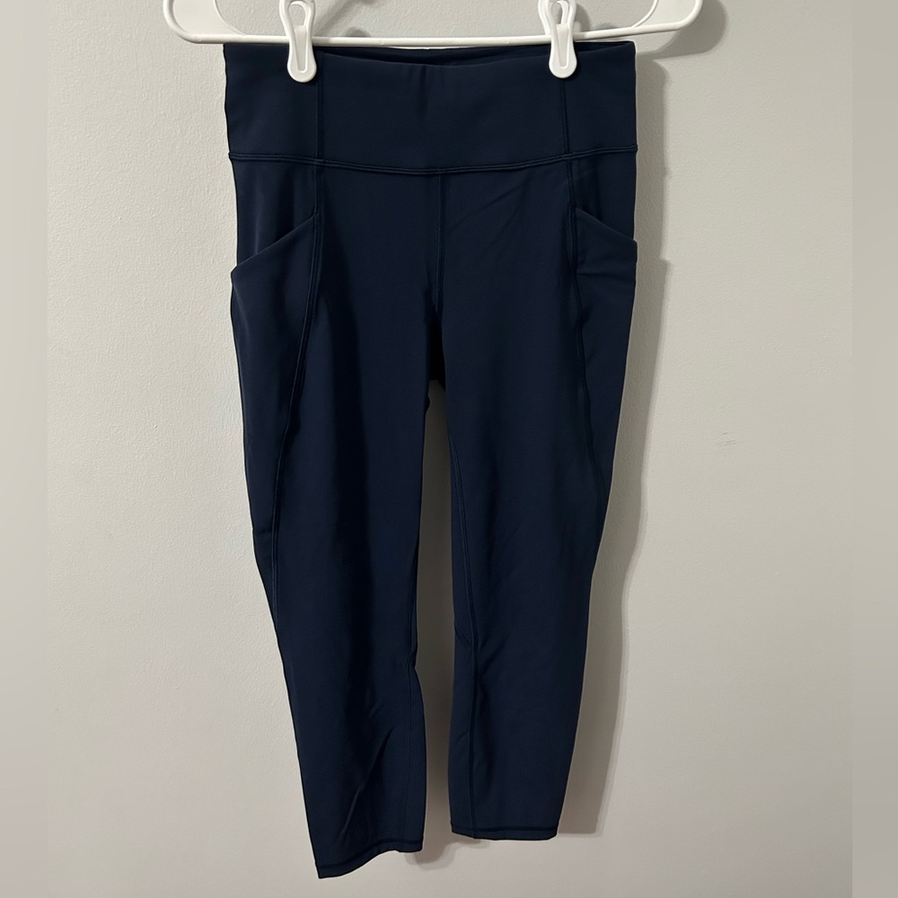 Lululemon leggings with pocket